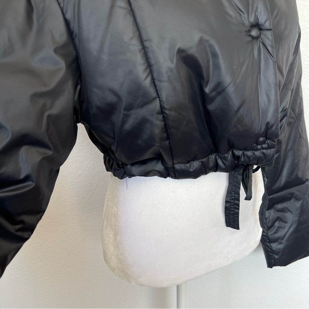 Y2K The Gap Women's Cropped Down Puffer Jacket - Black - Size Medium - Picture 4 of 16
